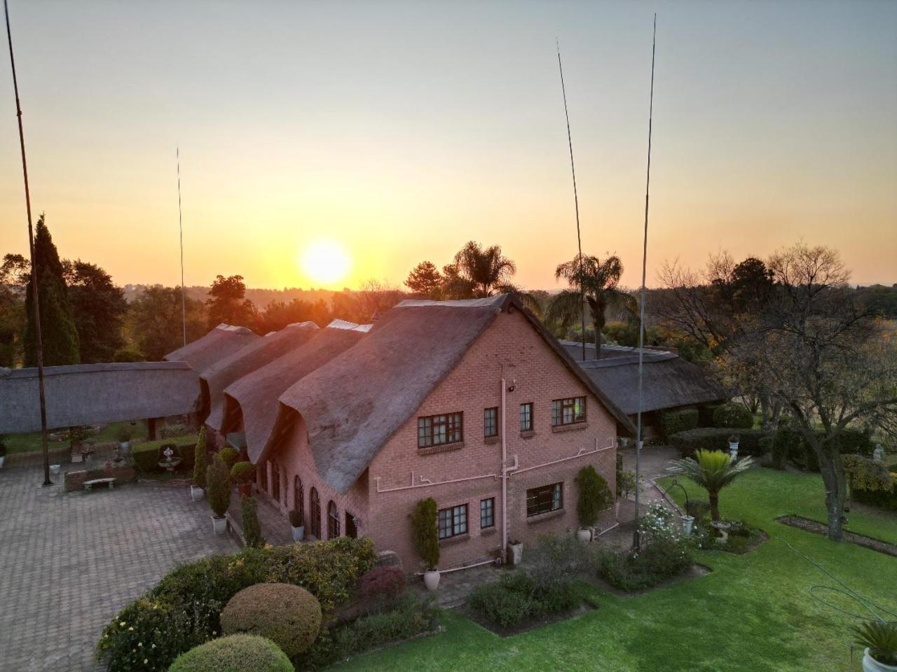 Owls Loft Guest House Мидранд Экстерьер фото